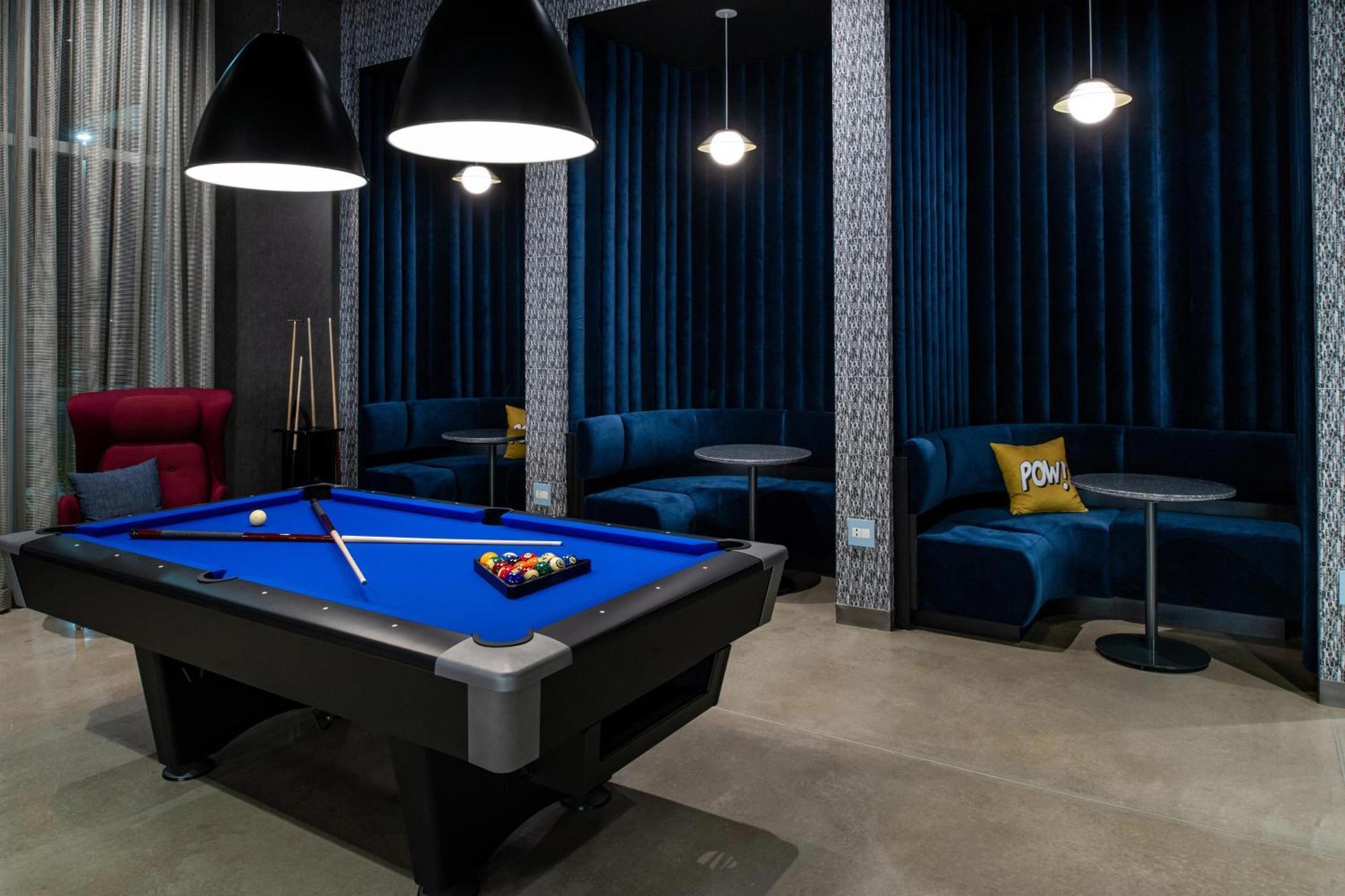 Aloft North Kansas City Bagian luar foto